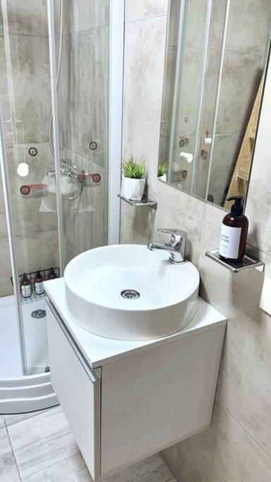 Amazing Apartment In Palermo Hollywood! With Balcony Buenos Aires Luaran gambar